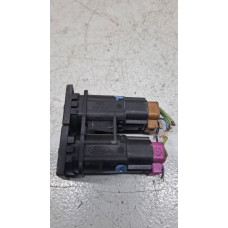  КНОПКА ПОДОГРЕВА СИДЕНИЙ к  Ford  Mondeo,  2001