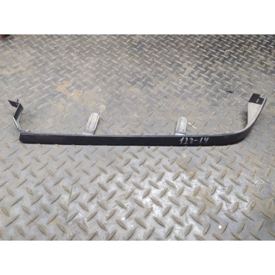  Ус под фару левый к  Citroen  Xantia,  1998