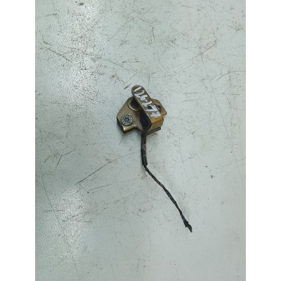  Ответная часть (скоба) замка двери к  Ford  Mondeo,  2001