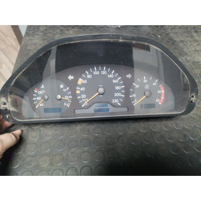  Щиток приборов (приборная панель) к  Mercedes  C W202,  1998