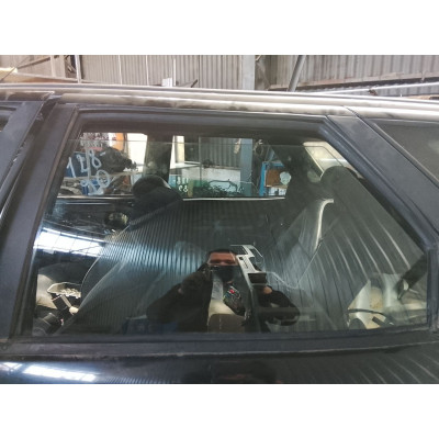  Стекло двери задней левой к  Citroen  Xantia,  1998