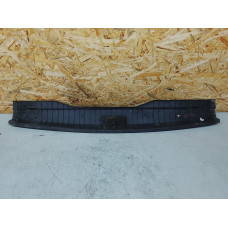  Накладка внутренняя на заднюю панель кузова к  Opel  Meriva,  2003