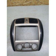 Накладка декоративная на торпедо к  Mazda  Protege,  2001