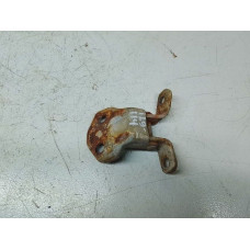  Петля двери передней левой к  Mazda  Protege,  2001