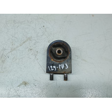  Подушка крепления двигателя к  Mazda  Protege,  2001