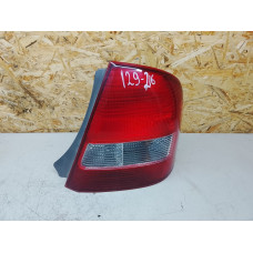  Фонарь задний правый к  Mazda  Protege,  2001