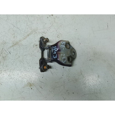  Петля двери передней правой к  Mitsubishi  Carisma,  0000