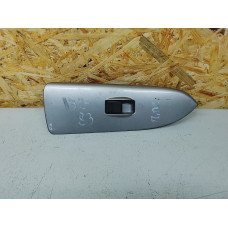  Кнопка стеклоподъемника переднего правого к  Mazda  Premacy,  2002