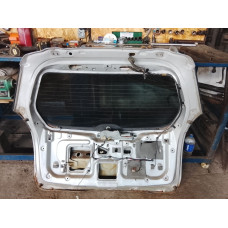  Крышка багажника (дверь 3-5) к  Mazda  Premacy,  2002