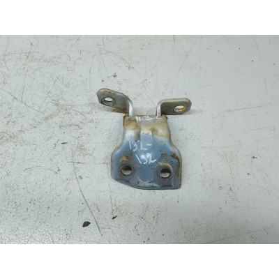  Петля двери задней левой к  Mazda  Premacy,  2002