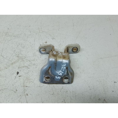  Петля двери задней левой к  Mazda  Premacy,  2002