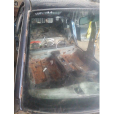  Стекло лобовое к  Audi  A6,  1998